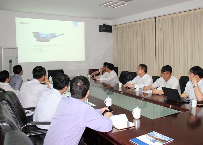 ���(y��ng)��ί��(sh��)ӛ�Ε�(sh��)���W�Rһ���{(di��o)����I(y��)�l(f��)չ��r