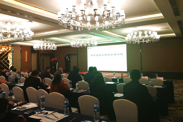 ȫ���̏U̎��Փ��